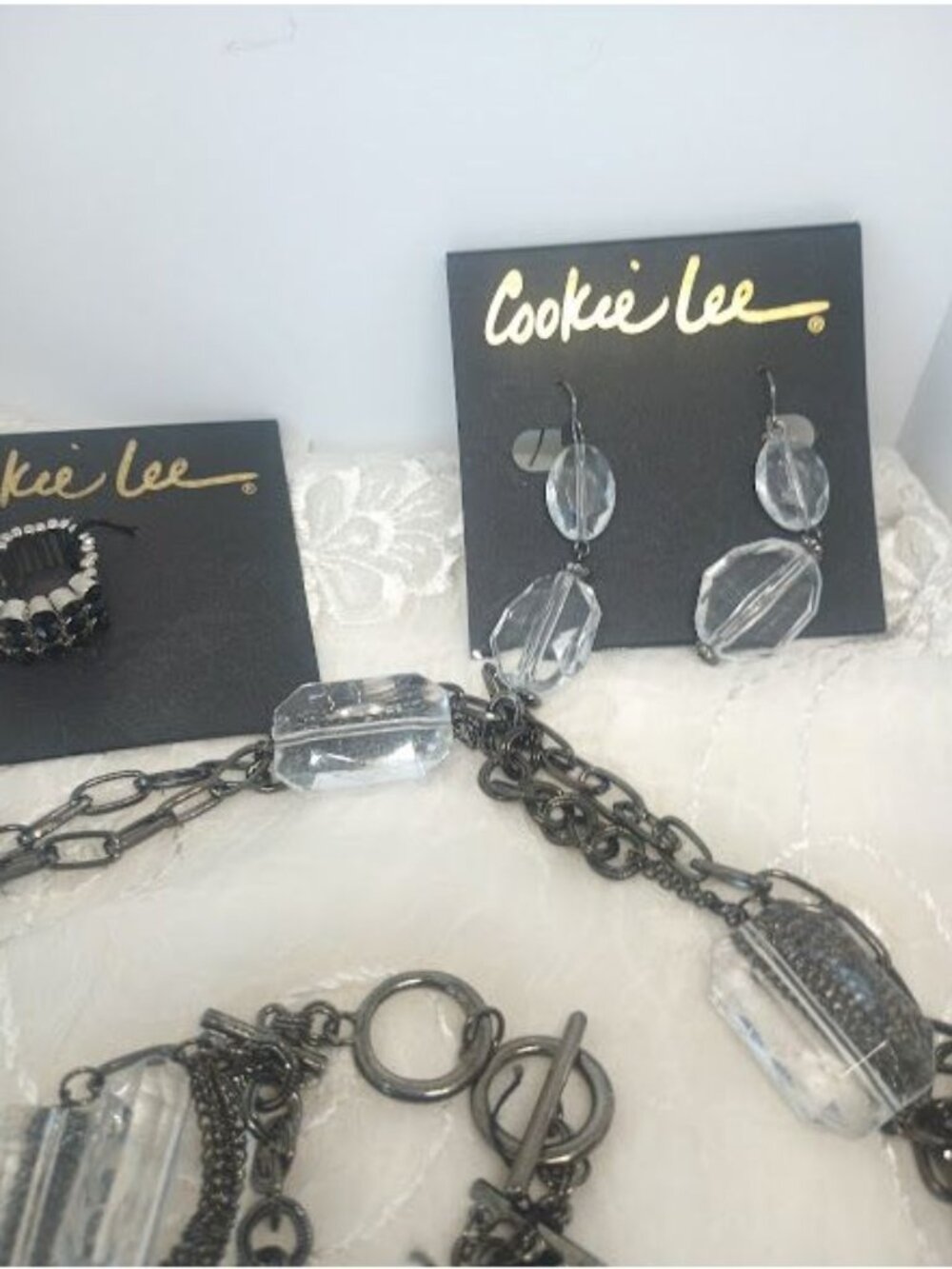 Cookie Lee Set Clear Acrylic Beads Necklace, Earrings, Bracelet & Ring ~Gunmetal - Picture 3 of 11